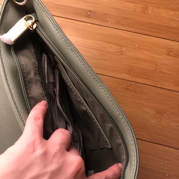 Francesca’s Harlow Olive Perforated Crossbody bag - Picture 10 of 12